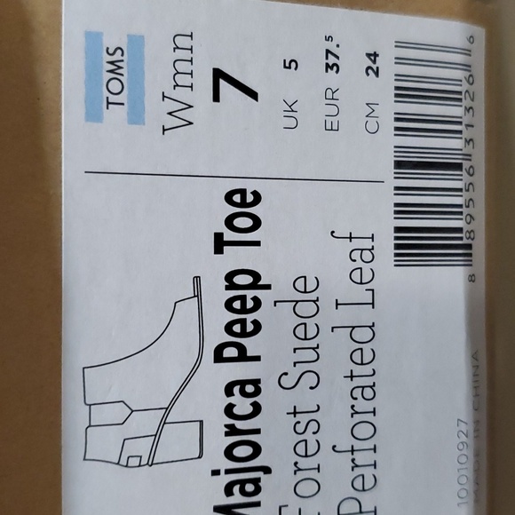 Booties - Picture 4 of 4